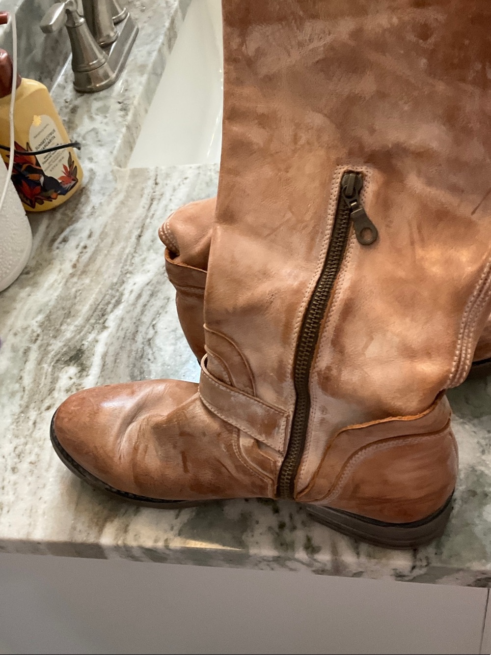 ROAN Women’s Brown Leather Boots with Buckle Detail - Picture 4 of 5